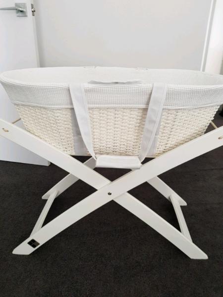 Childcare Moses Basket + Stand