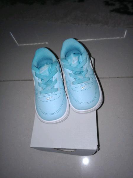 Toddler Nike Size 4c Brand New
