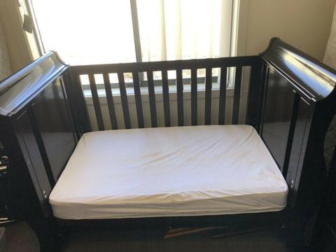 Love n care sleigh cot/toddler bed