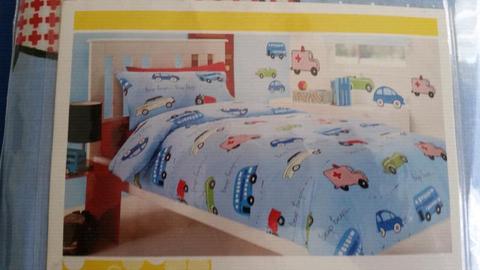 BRAND NEW KIDS DOUBLE BED COVER SET - MOTORWAY