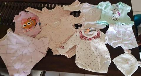 Baby girls cloths 000s