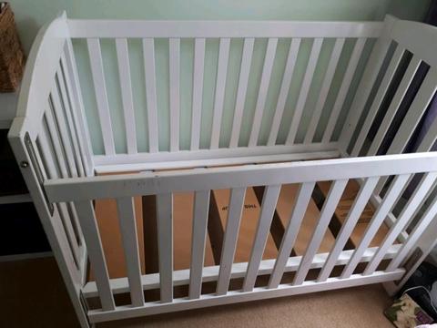 White standard wooden cot