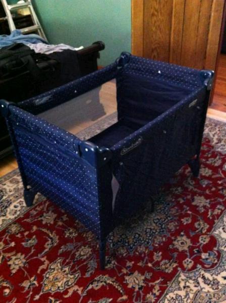 PORTABLE COT- GREAT CONDITION