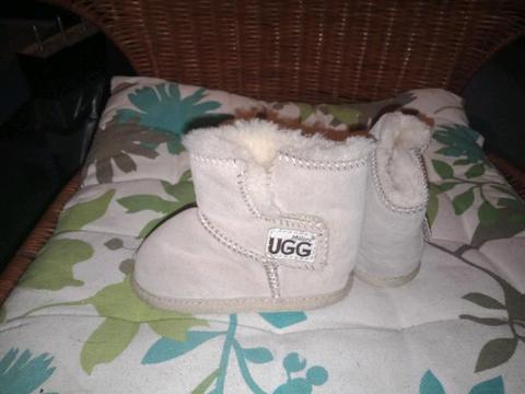 Baby's Millers UGG size LARGE