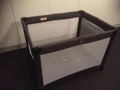 Portable cot