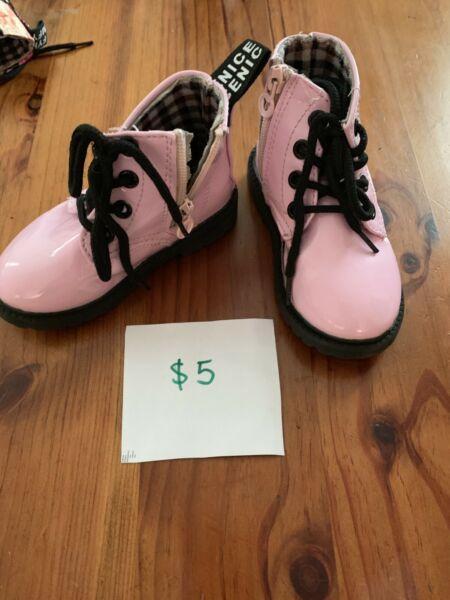 Size 5 pink boots