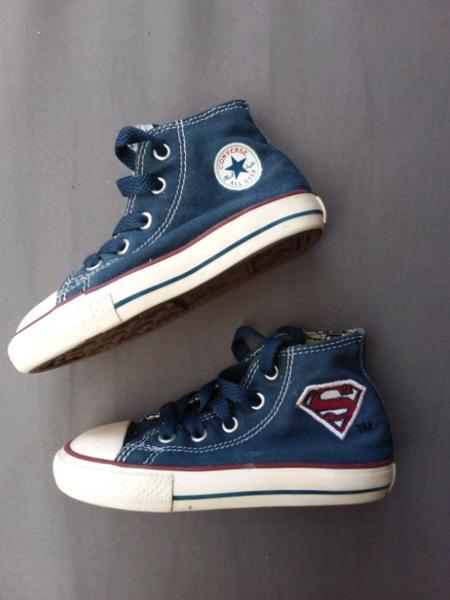 Converse size 8 superman shoes