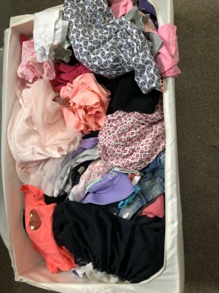 100's of girls clothes size 00-6 years $30 a bundle