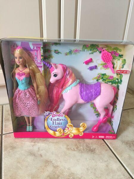 NEW Barbie Endless Hair Kingdom - Princess Doll Dreamtopia DJR59