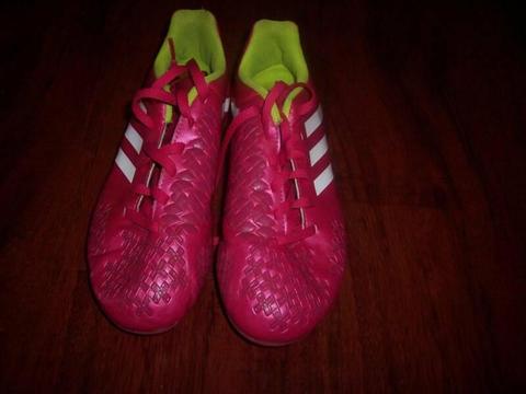 kids Adidas football boots-size 5