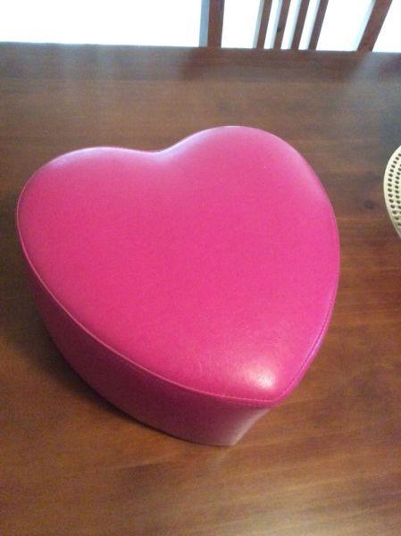 LOVE HEART foot stool
