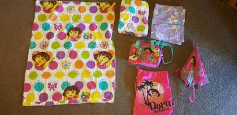 Dora bundle, incl bags, umbrella and toddler quilt/pillowcases