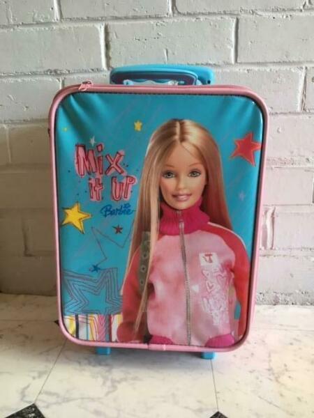 Barbie Rolling bag