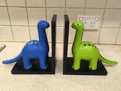 Children's book ends