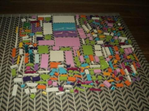 Lego Girls Bulk Lot Of Bricks,Plates & Tiles---300 Pieces