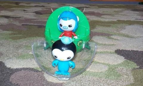 Octonauts Gup E toy with characters