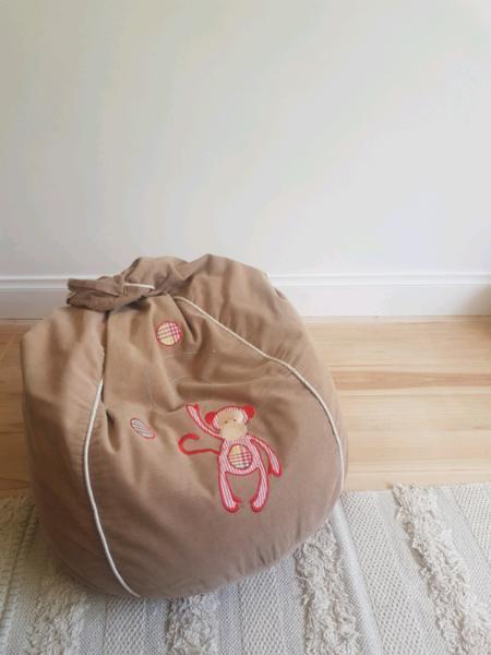 'Cocoon couture' children's beanbag