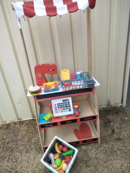 Kids wooden market place with accesories
