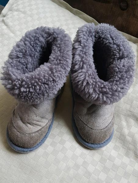 Ugg Boots, child size 10