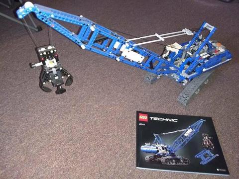 42042 LEGO Technic Crawler Crane (assembled)