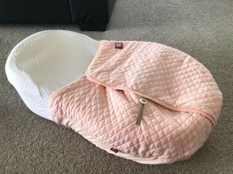 Cocoonababy ergonomic nest