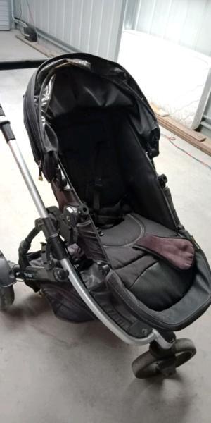 Steelcraft Strider Plus pram double seat capsule and accessories
