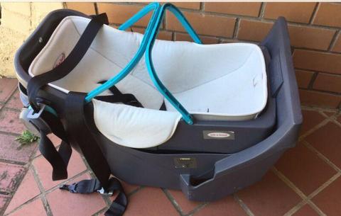 Britax Safe N Sound Baby Rear Facing Capsule $40