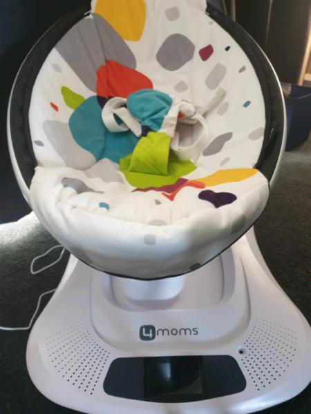 Mamaroo baby swing