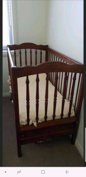 Baby cot and mattress