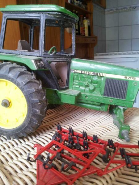 John Deer Tractor Toy