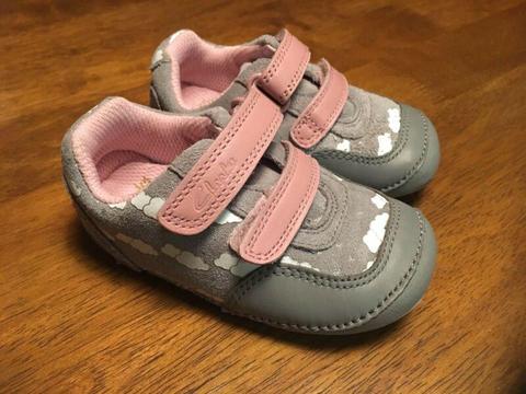 Clarks girls toddler shoes size 5