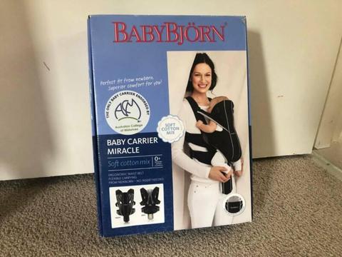 Baby Bjorn Miracle baby carrier