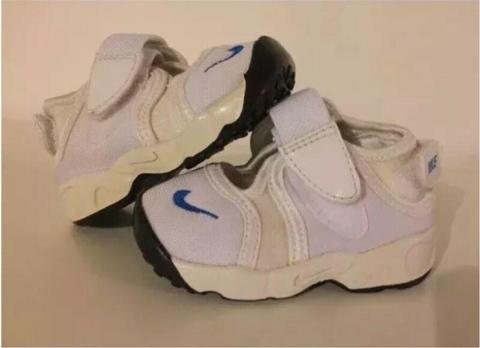 Nike. Baby shoes