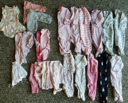 Girls size 000 clothes 0-3 months