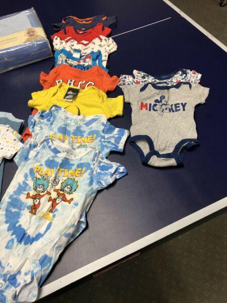 Baby boy clothes 30 items size 000-1