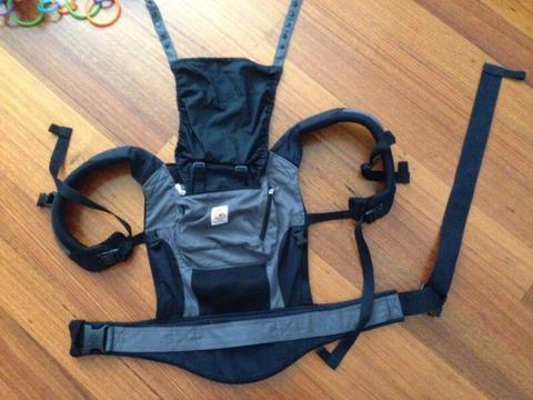 Price reduced!! Ergobaby carrier rarely used!!