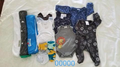 Baby clothing 0-3 months