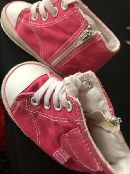 BABY GIRLS BOOTS -for age 6-12 months NEW