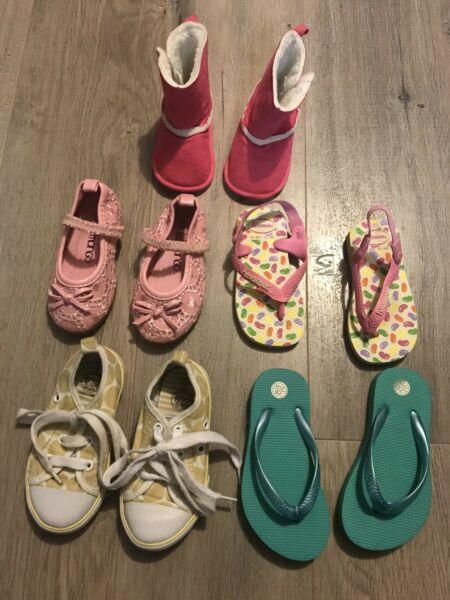 Girl's shoes