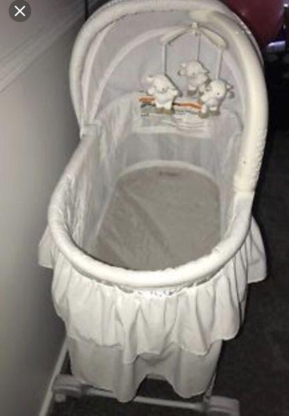 Baby Bunting Chloe Bassinet Cot Cradle