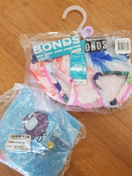 Bonds 6-12 month babytails swimmers and baby floatie
