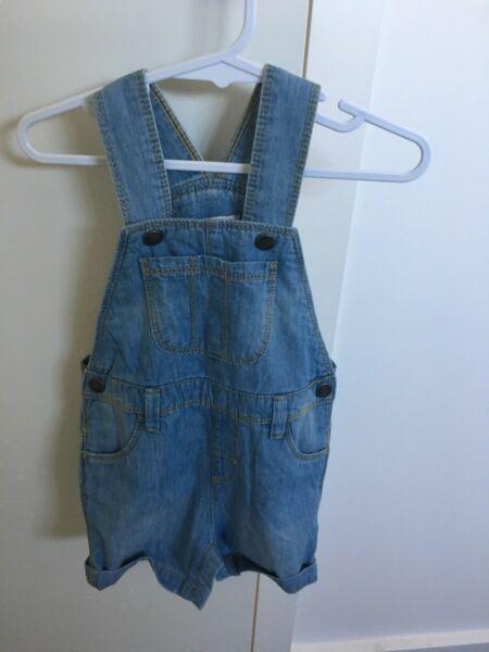 Baby clothes overalls