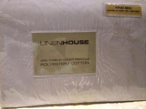 Linen house valance