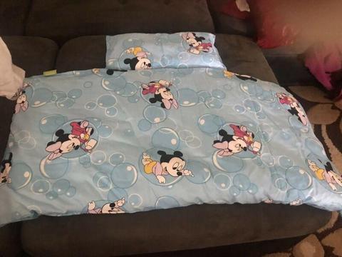 New minnie mouse bedding set