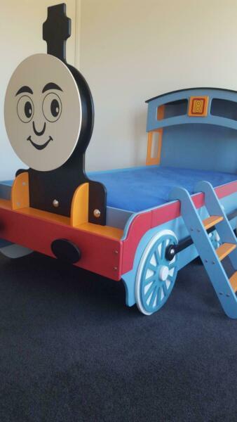 Kids Train Bed