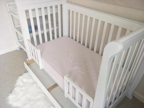 Baby Cot and Toddler convertible set