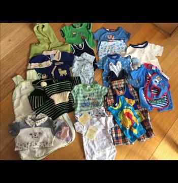 New and used baby boy clothes size 000, 00(25 pieces)
