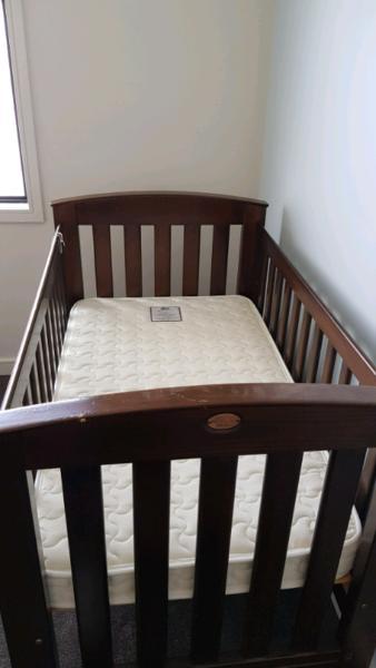 Boori country baby cot