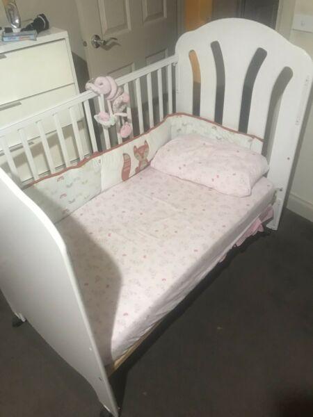 Baby cot & bed