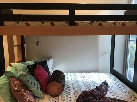 Captain Snooze double/single bed bunk bed excellent condition